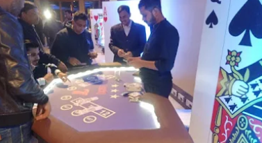 Lucky 7 Casino Table