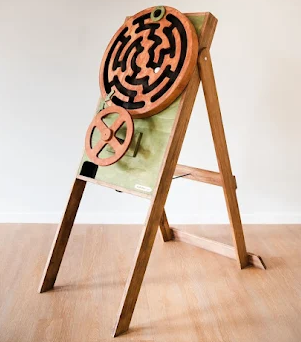 Spinning Maze